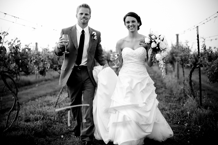 Black and white Nebraska winery wedding.