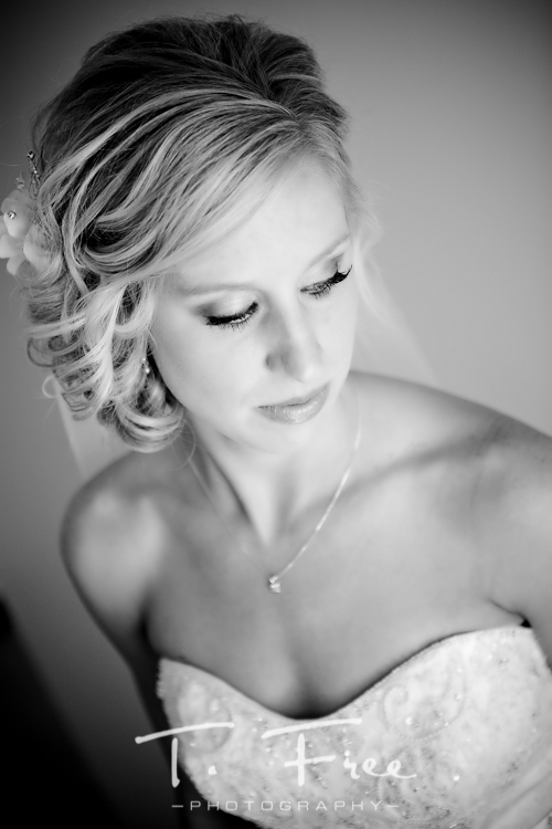 Gorgeous Holdrege, Nebraska bridal black and white photo.